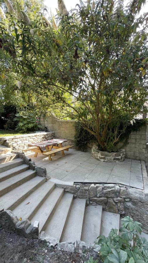 Au Jardin De La Basilique Daire Boulogne-sur-Mer Dış mekan fotoğraf