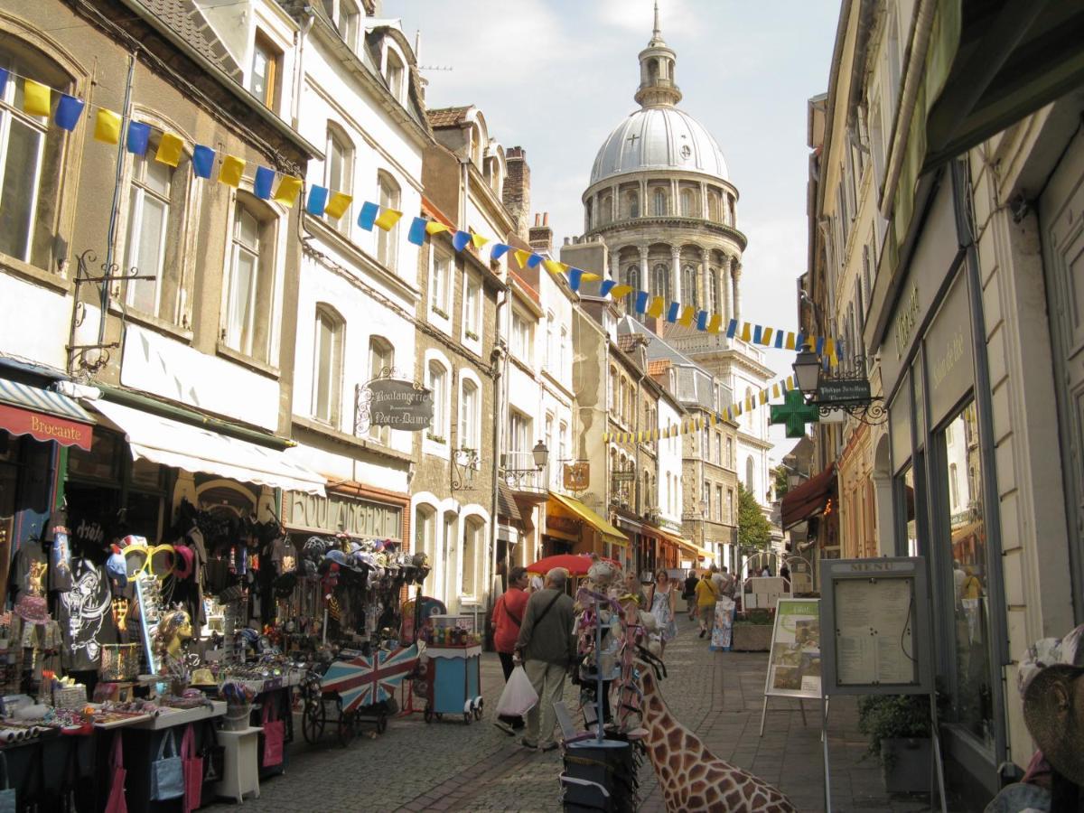 Au Jardin De La Basilique Daire Boulogne-sur-Mer Dış mekan fotoğraf