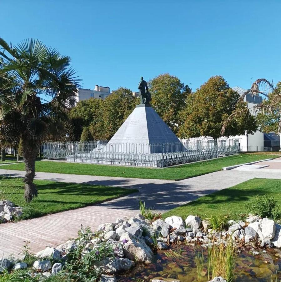 Au Jardin De La Basilique Daire Boulogne-sur-Mer Dış mekan fotoğraf